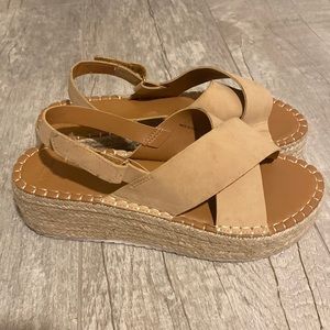 Platform sandals